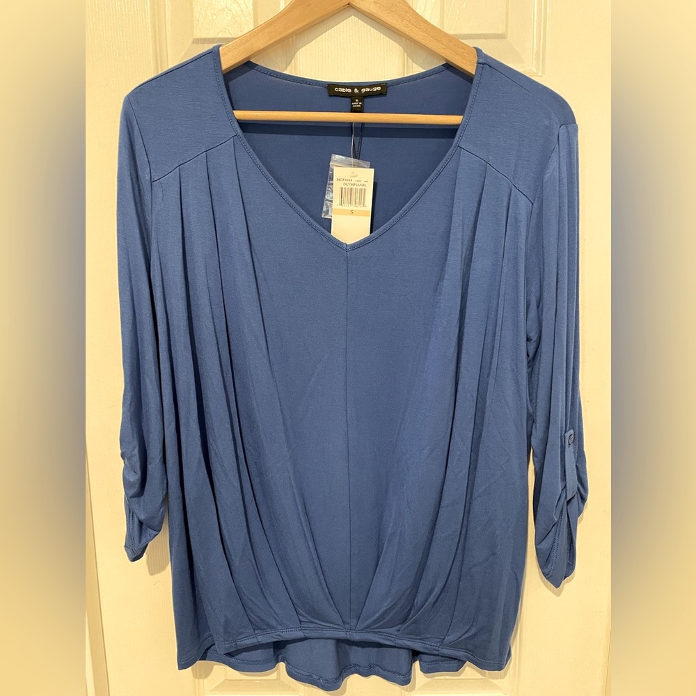 CABLE & GAUGE, Women’s NWT Royal Blue Top, Size S